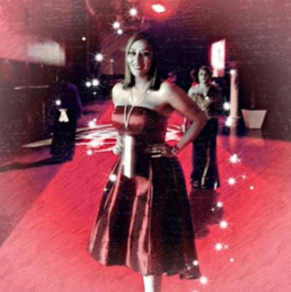 Meet your Posher, Nury - Picture 1 of 1